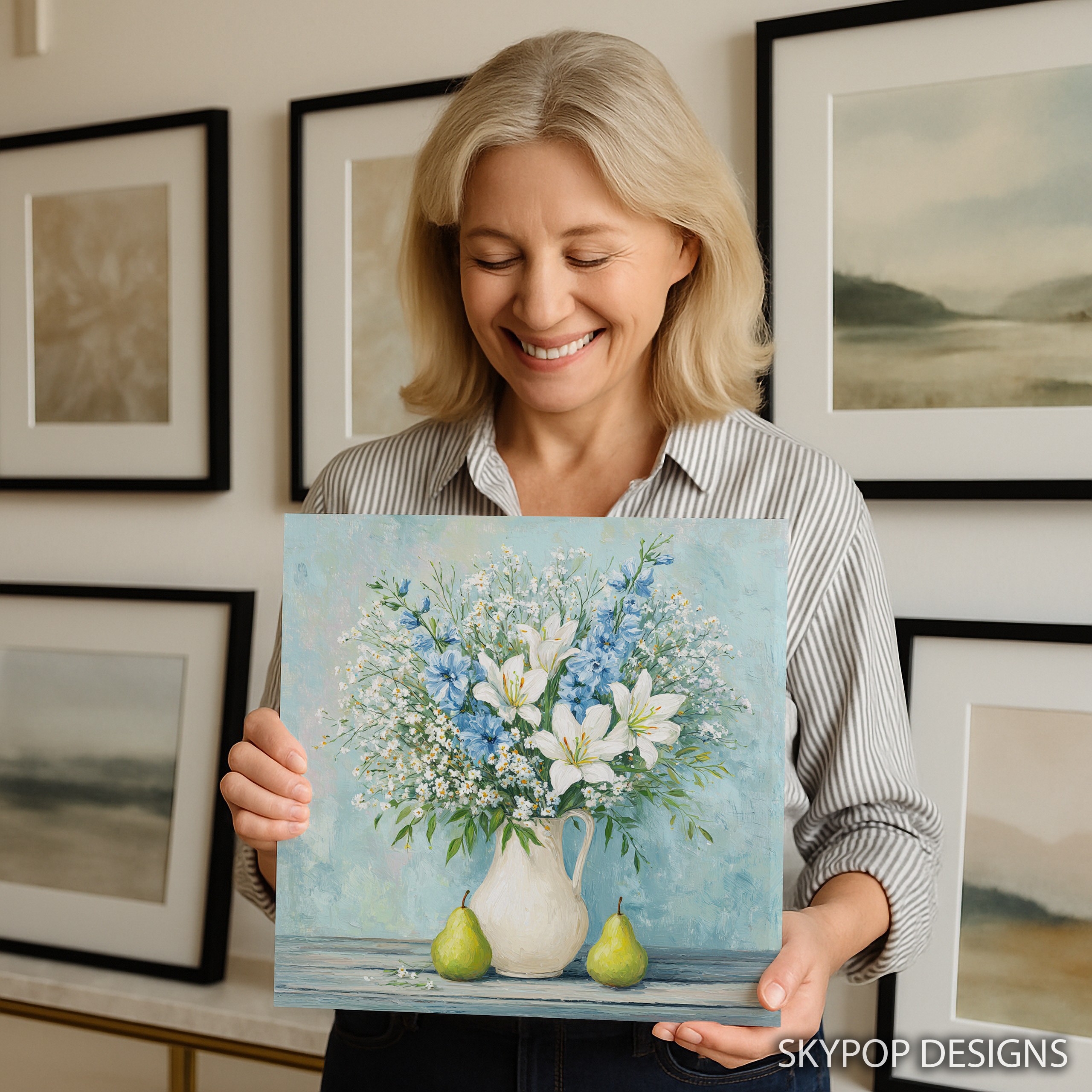 3.jpg Blue and White Floral Bouquet Art