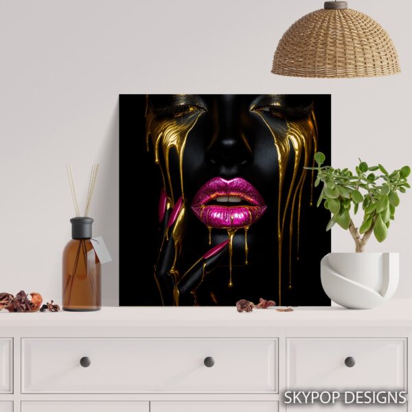 Liquid Gold Lips Art