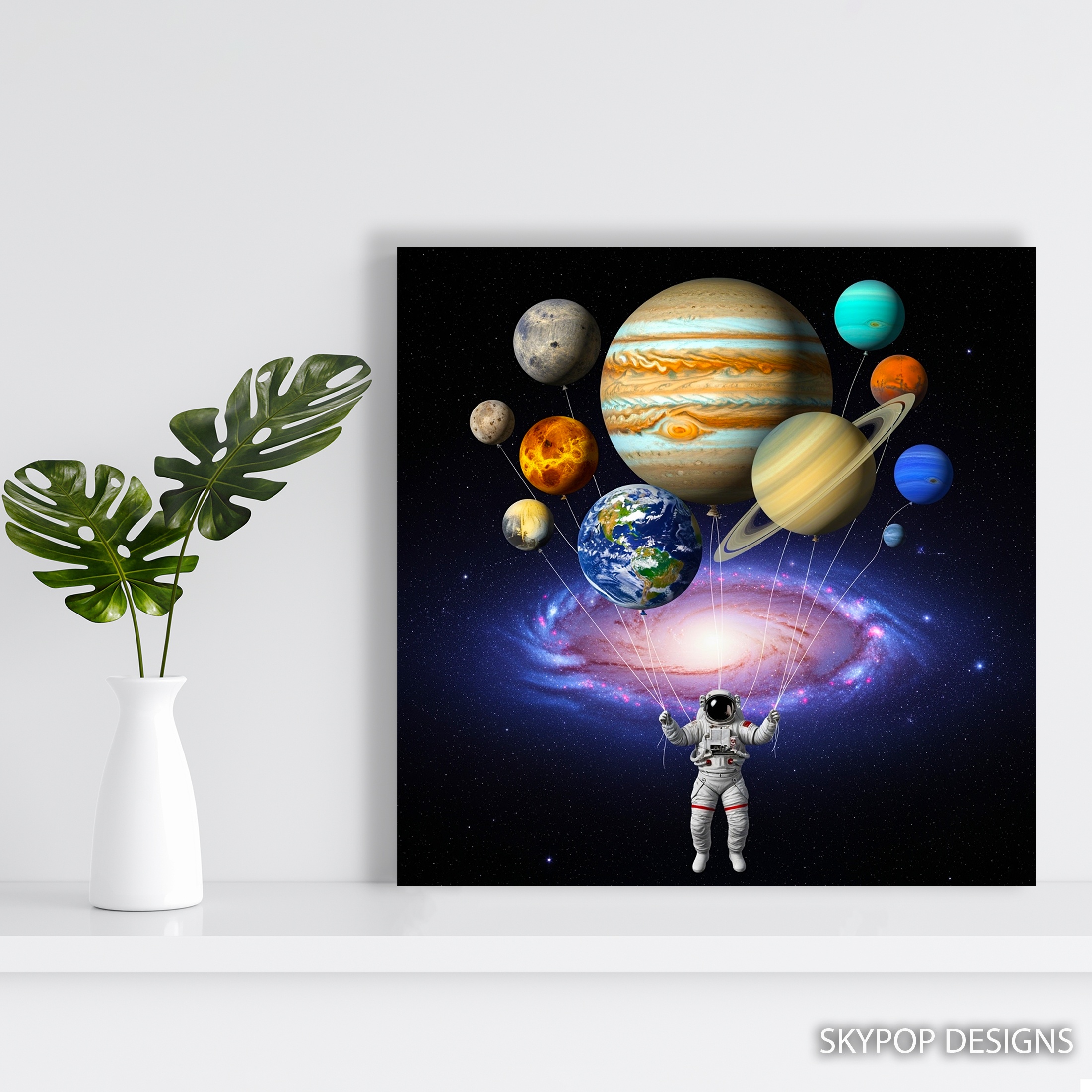 5.jpg Astronaut Planet Balloon Art
