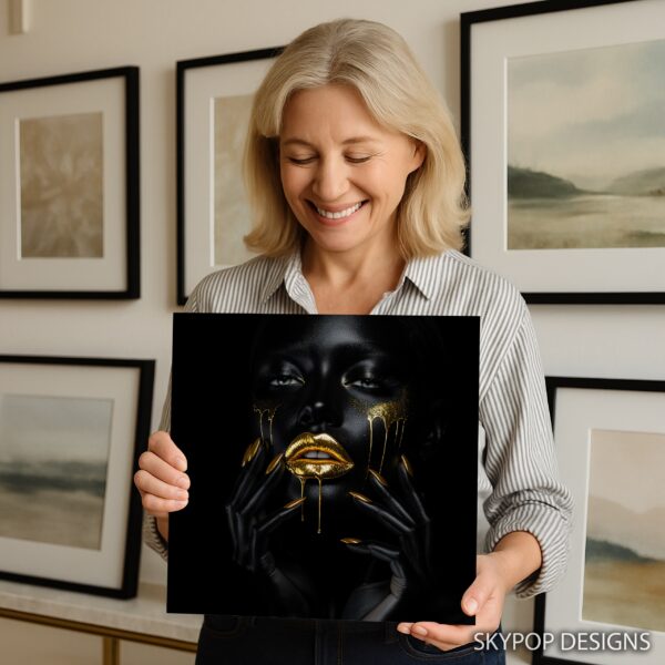 Golden Lips Art