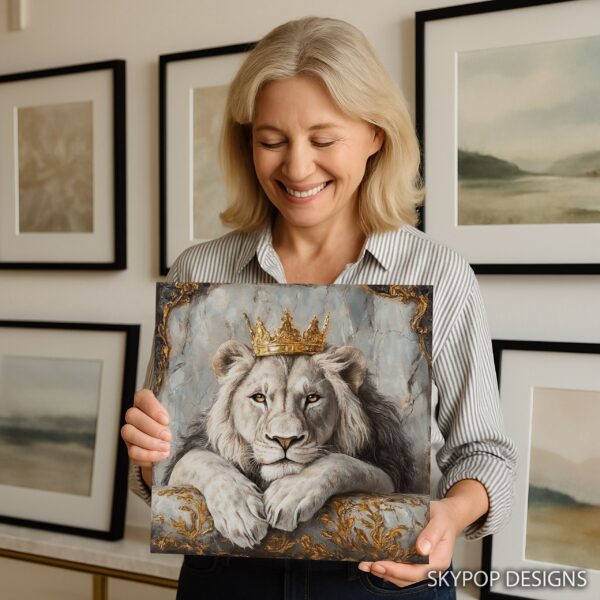 Lion Crown Art